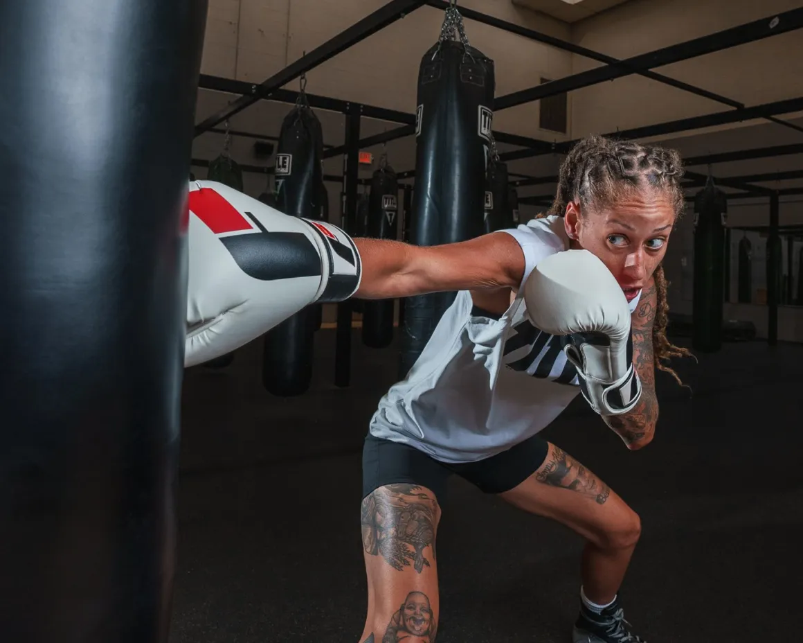 Fighting Big Logo Bag Boxing Gloves