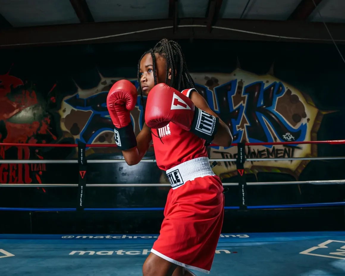 TITLE Boxing Aerovent Elite Amateur Boxing Set 1 v. 2.0