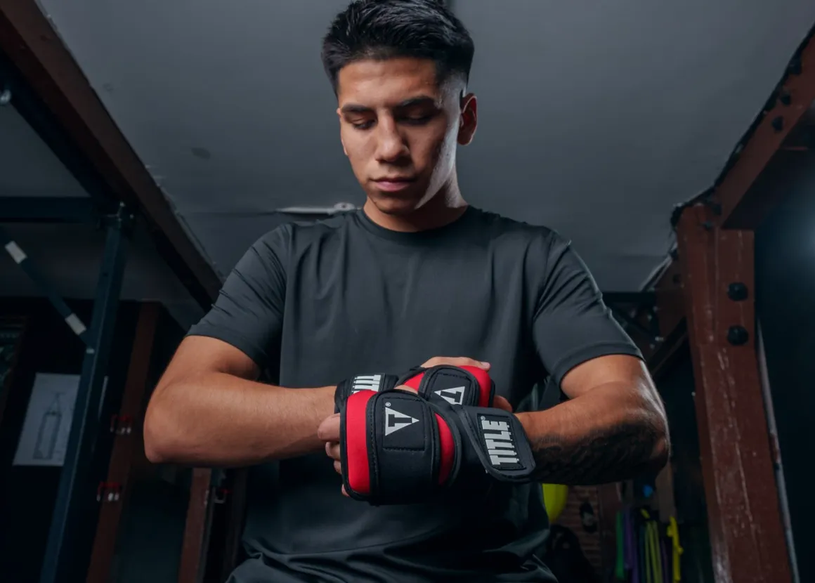 TITLE Boxing Deluxe Weighted Gloves 2.0