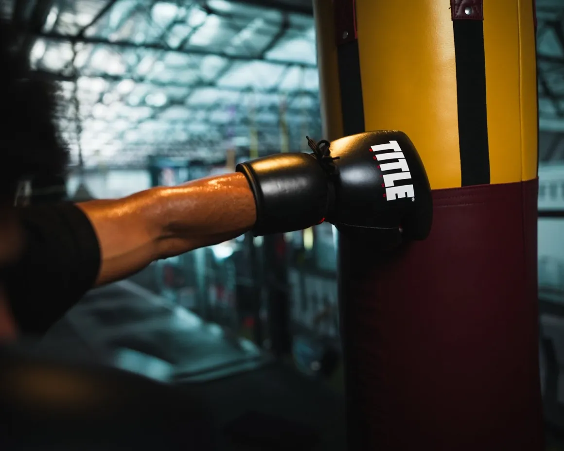TITLE Boxing Gel Generation Leather Lace Sparring Boxing Gloves