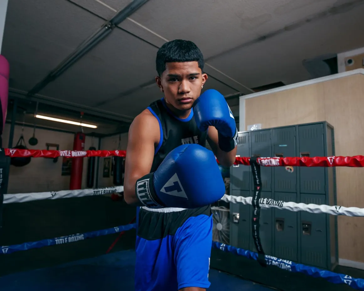 TITLE Boxing Latitude Amateur Boxing Set