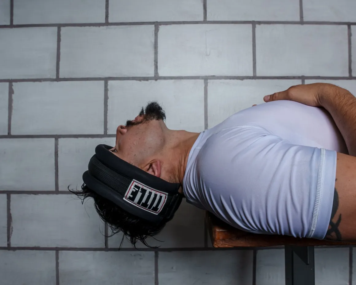 TITLE Boxing Neck Strengthener 3.0