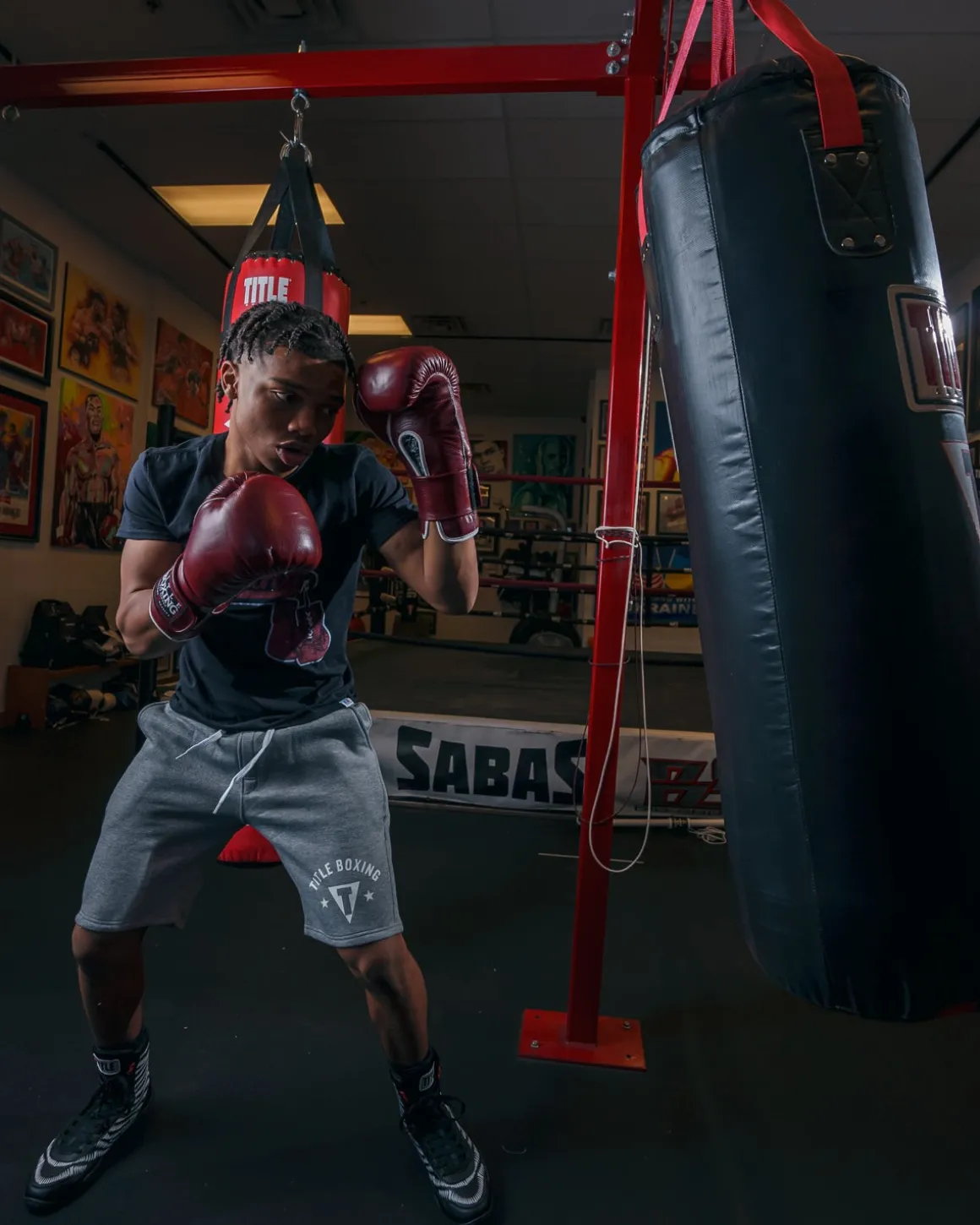 TITLE Boxing Old School Leather Bag Boxing Gloves 2.0