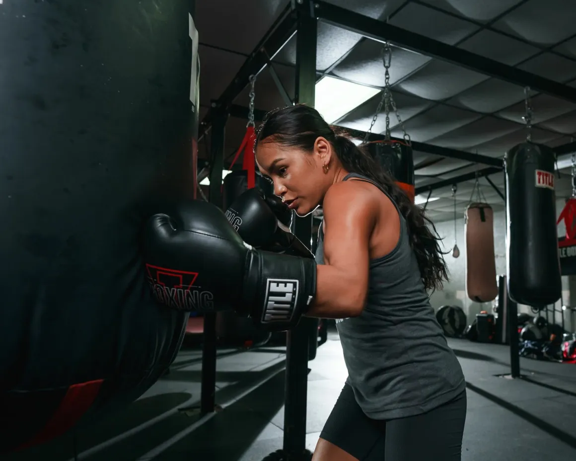 TITLE Boxing Peak Training Boxing Gloves