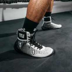 TITLE Boxing Predator II Shoes 2.0