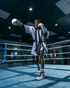 TITLE Boxing Pro Fingertip Robe 2.0