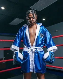 TITLE Boxing Pro Fingertip Robe 2.0