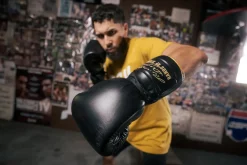TITLE Boxing Roberto Duran Leather Sparring Boxing Gloves