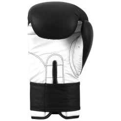 TITLE Classic Retaliate Boxing Gloves