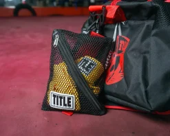 TITLE Clip On Mesh Hand Wrap Bag