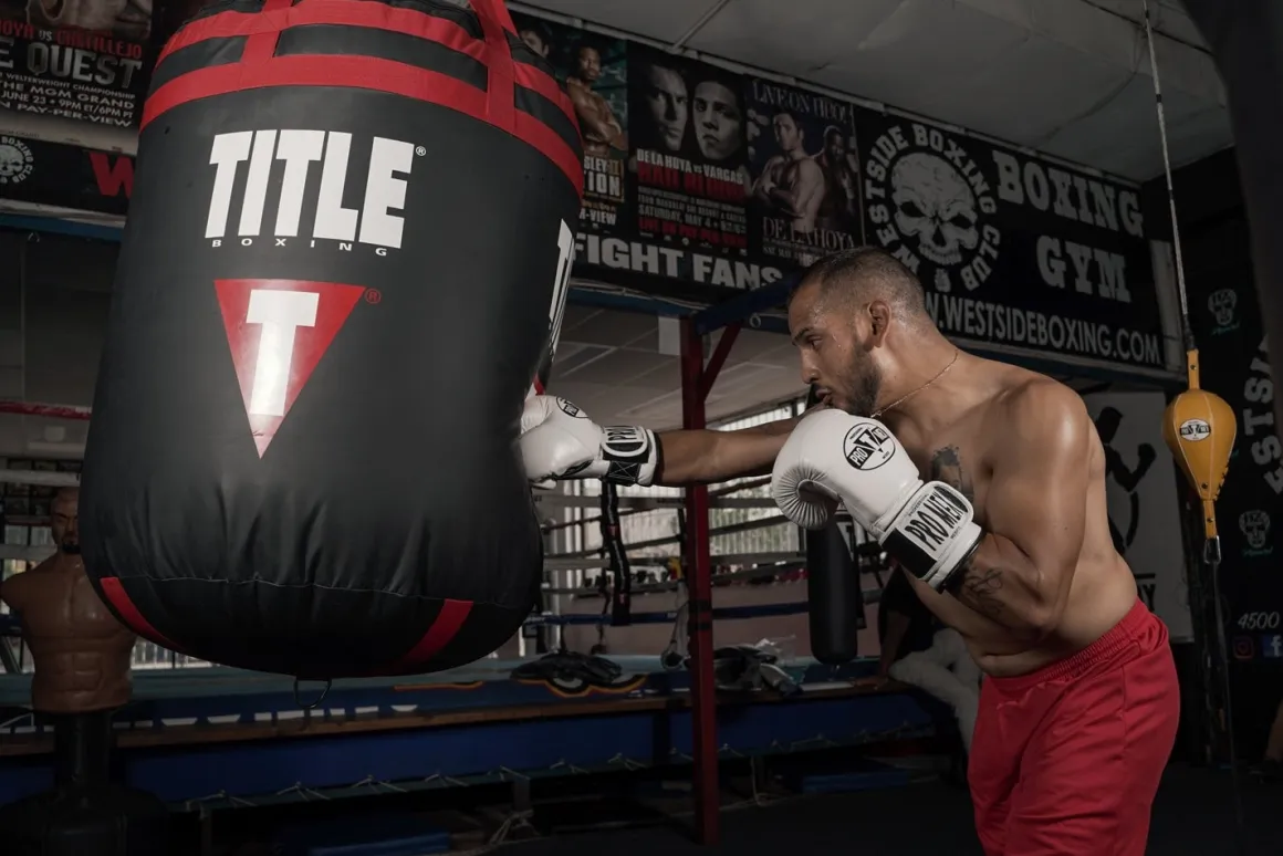 TITLE Extra-Wide Load Body Bag