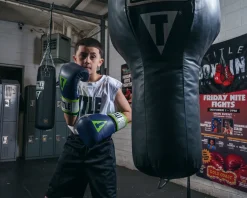 TITLE Gel World V2T Bag Gloves