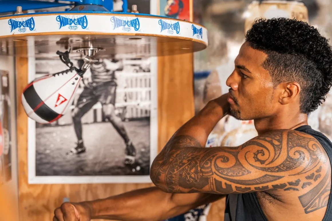 TITLE Lightning Fast Speed Bag