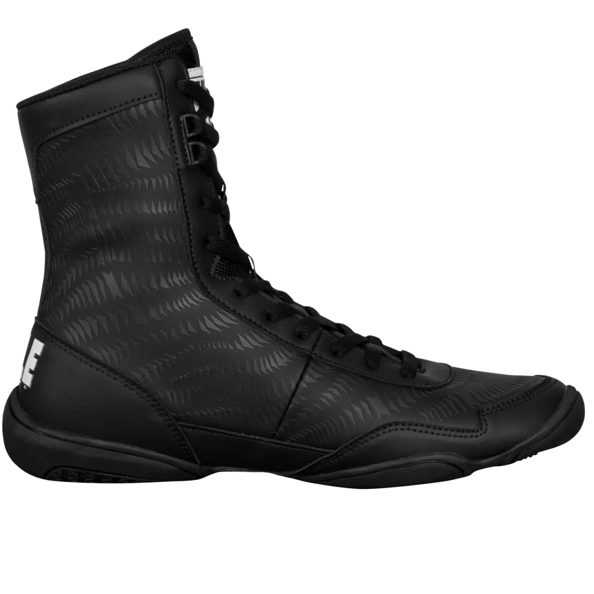 TITLE Predator Boxing Shoes 2.0