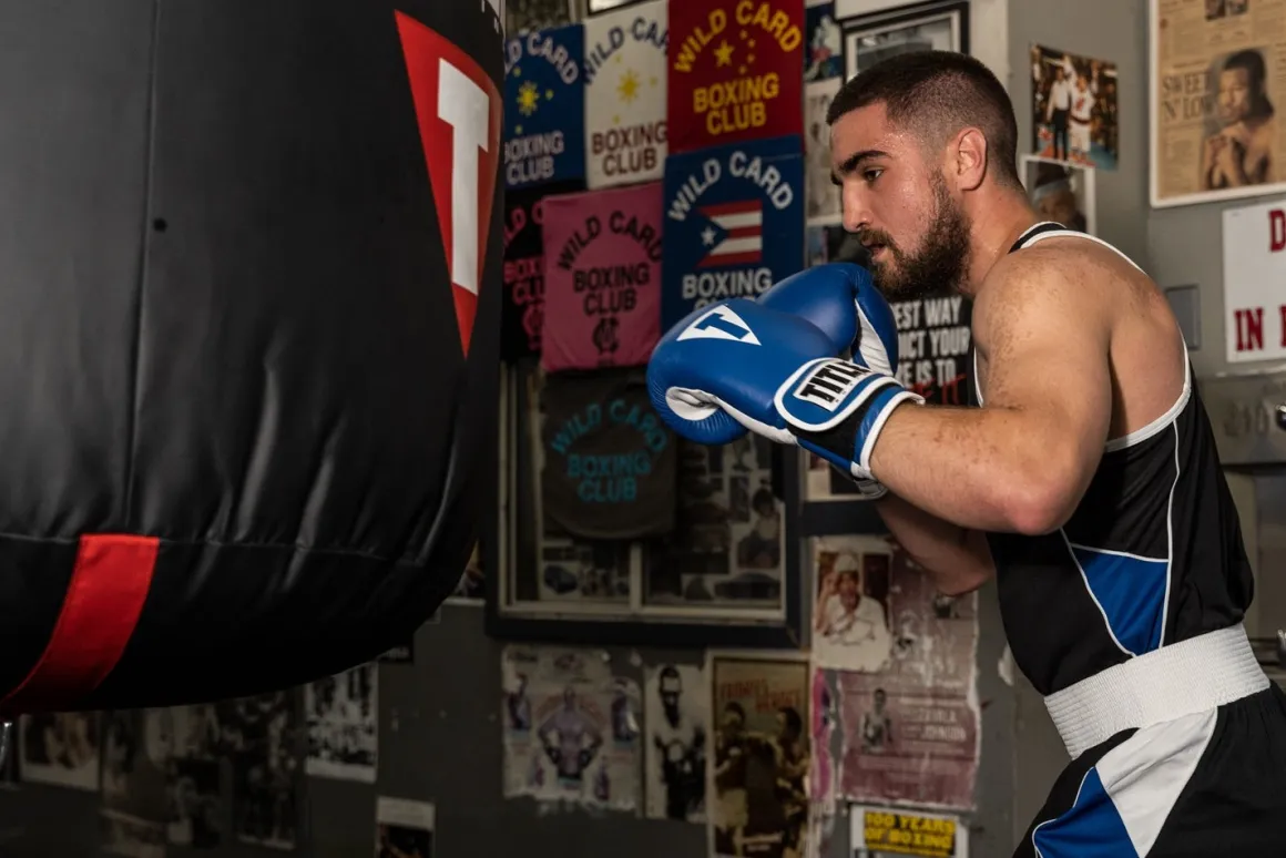 TITLE Pro Style Leather Training Gloves 3.0