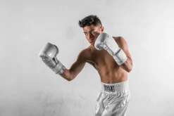 TITLE White Heavy Bag Gloves