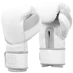 TITLE White Training Gloves 2.0